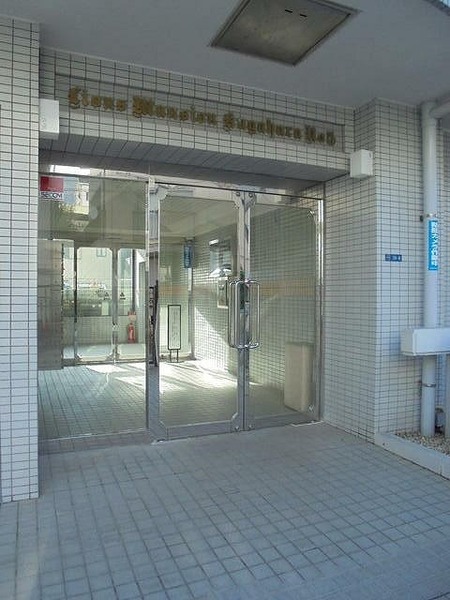 14/14 エントランス