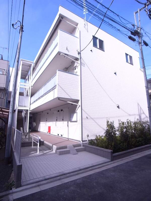 18/18 エントランス