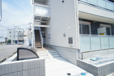 2/3 エントランス