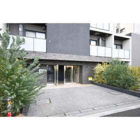 5/5 エントランス