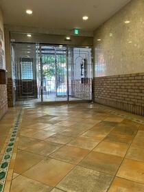 15/16 エントランス