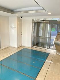 2/2 エントランス