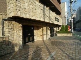 15/16 エントランス