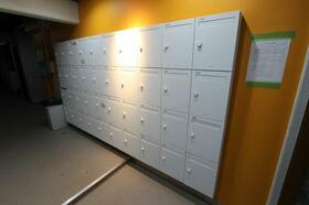 2/3 エントランス