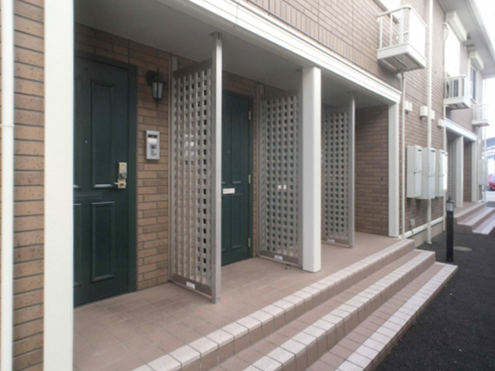 19/26 エントランス