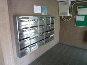 14/15 エントランス