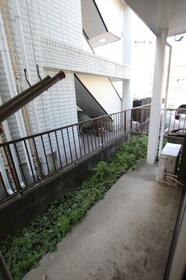 13/13 バルコニー