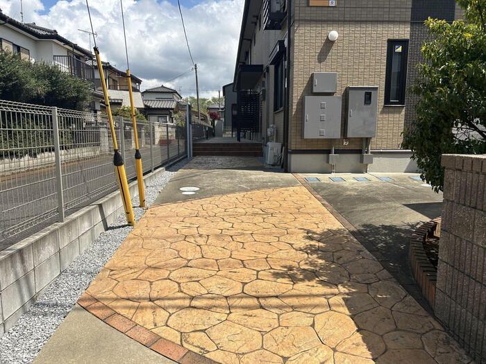 18/20 エントランス