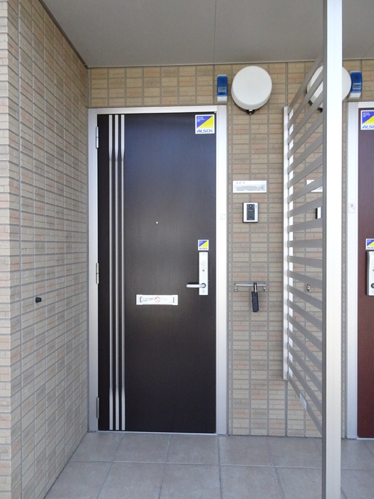 19/20 エントランス