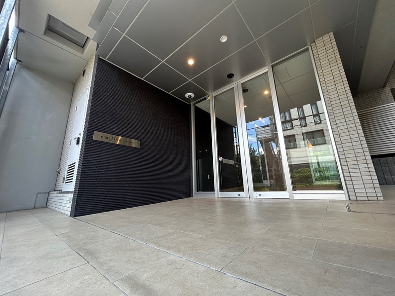 13/15 エントランス