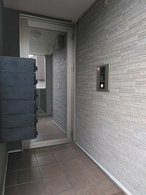 14/22 エントランス