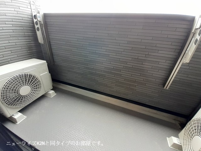 13/20 バルコニー