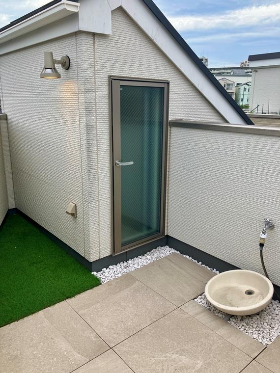 13/19 バルコニー