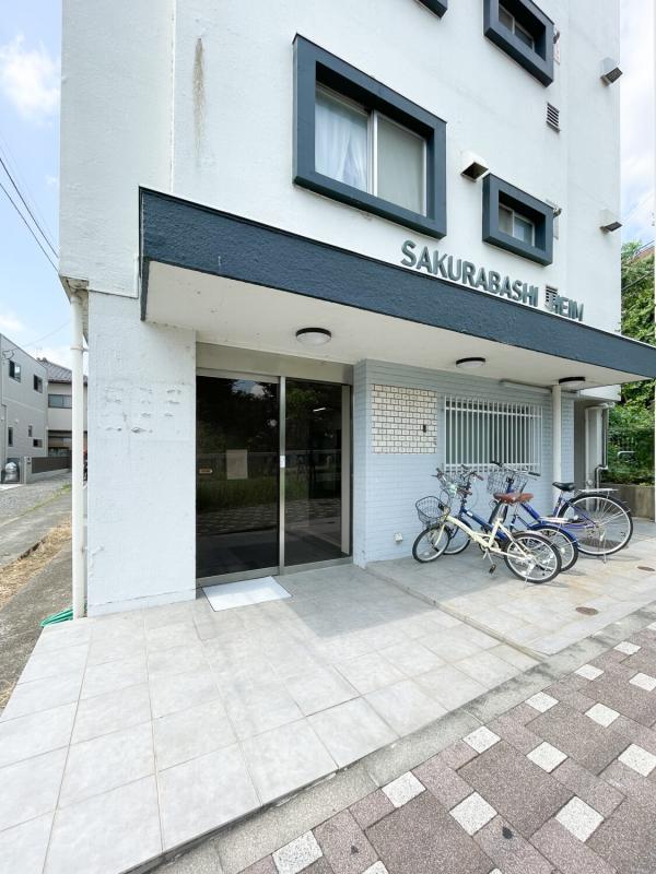 3/3 エントランス