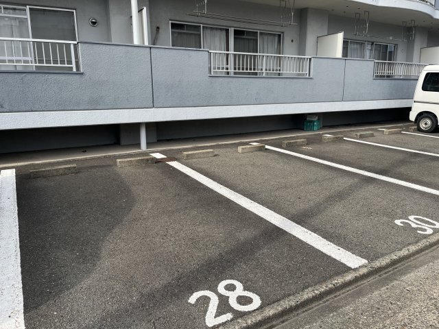 20/24 駐車場
