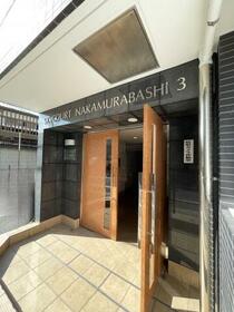 16/16 エントランス