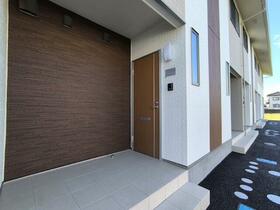 15/16 エントランス