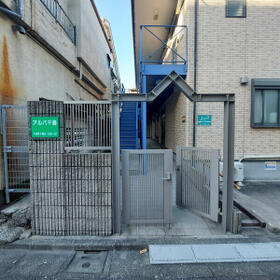 15/25 エントランス