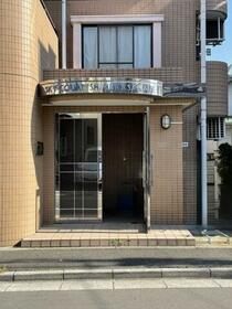 2/2 エントランス