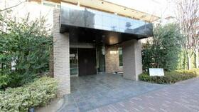 13/13 エントランス