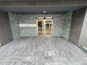 15/16 エントランス