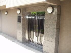 2/2 エントランス