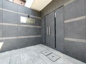 4/4 エントランス