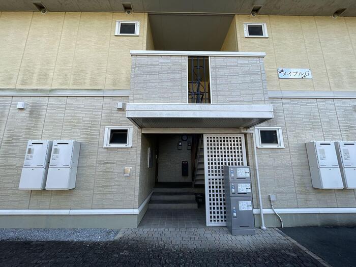 19/26 エントランス