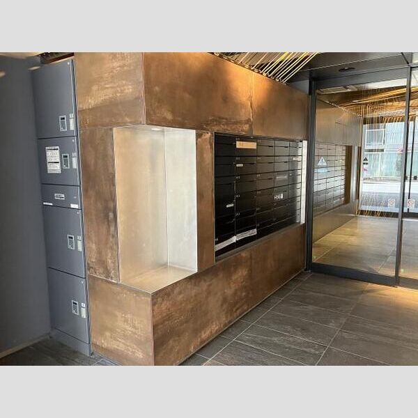 13/13 エントランス