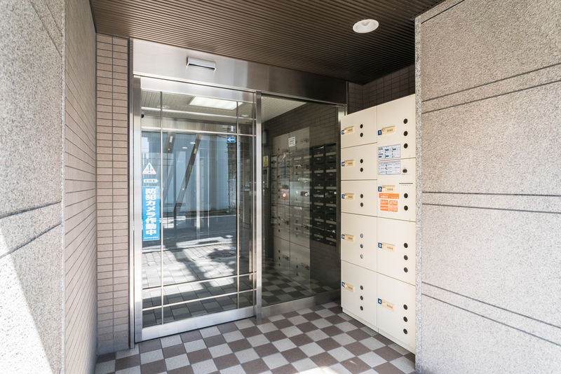 5/5 エントランス