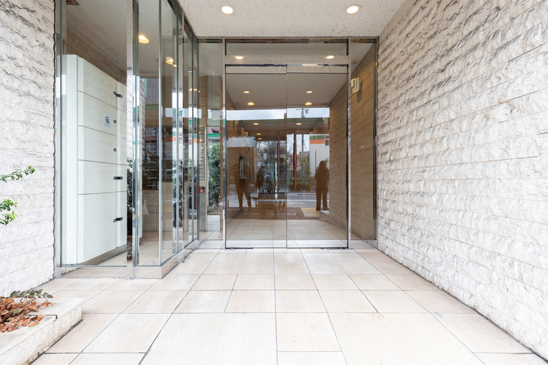 2/2 エントランス