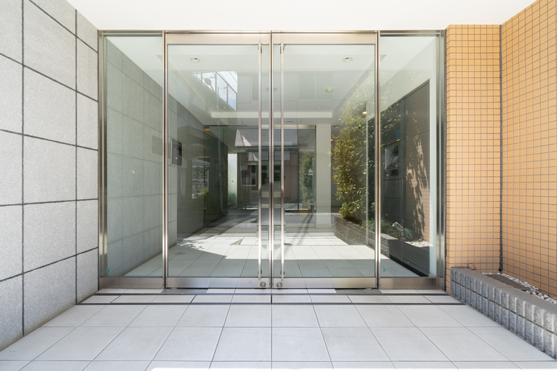 14/16 エントランス