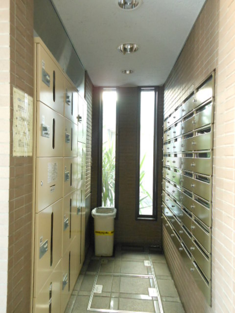 19/22 エントランス