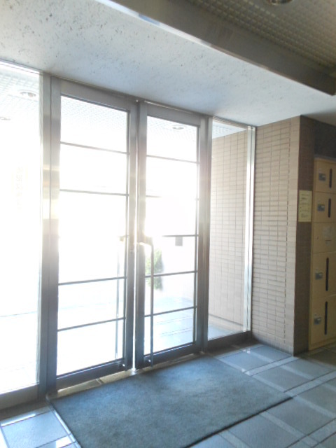 20/22 エントランス