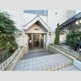 15/15 エントランス