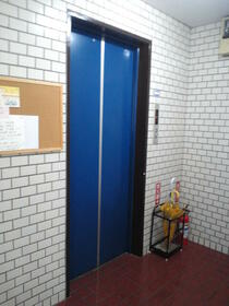 18/18 エントランス