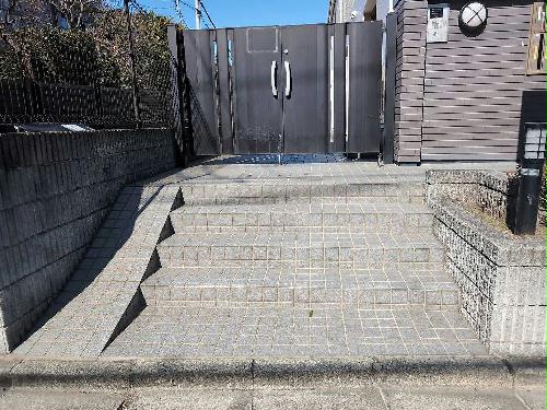 14/14 エントランス