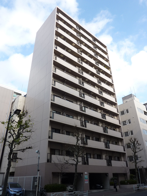 ドミール東日本橋の外観