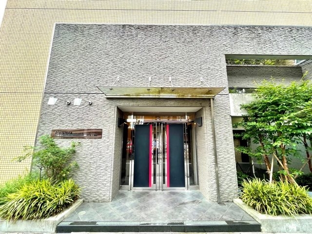 3/4 エントランス