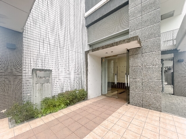 3/4 エントランス