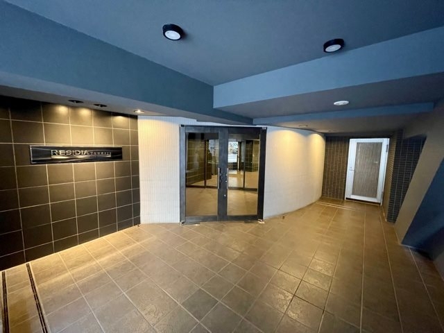 2/4 エントランス