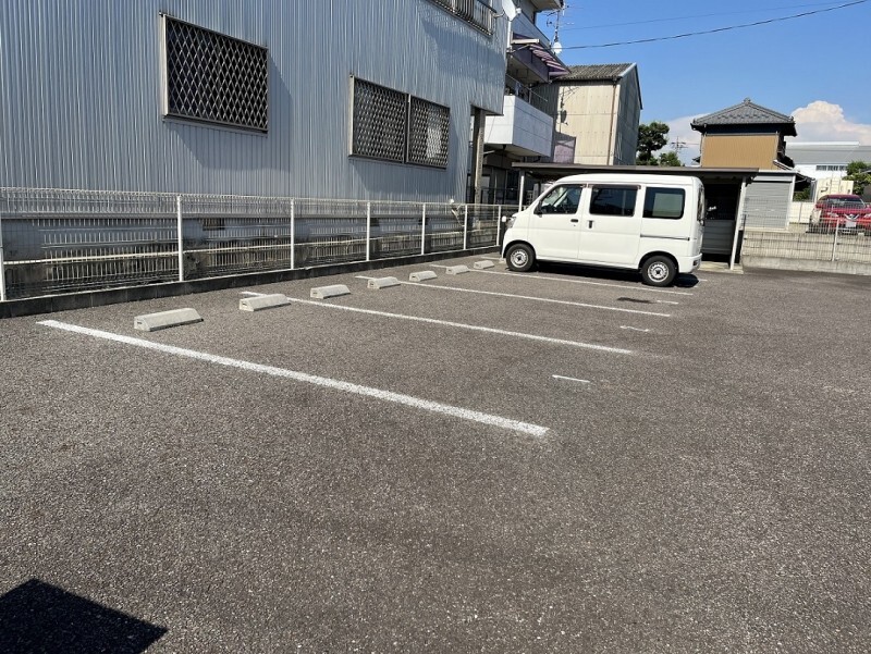 19/27 駐車場