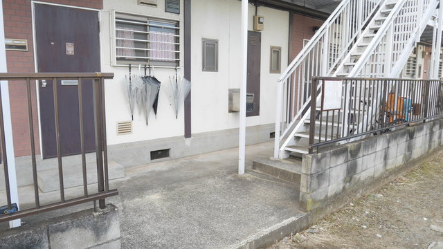 15/15 エントランス