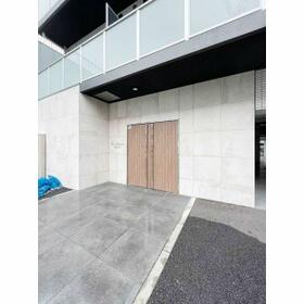 15/16 エントランス