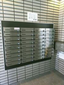 14/14 エントランス