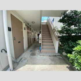 15/15 エントランス