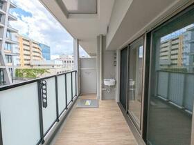 13/16 バルコニー