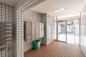 4/4 エントランス