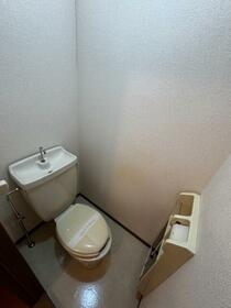 13/16 トイレ