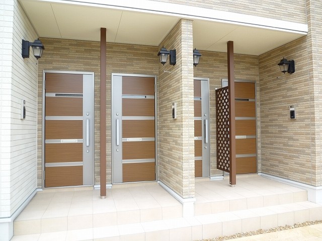 14/20 エントランス